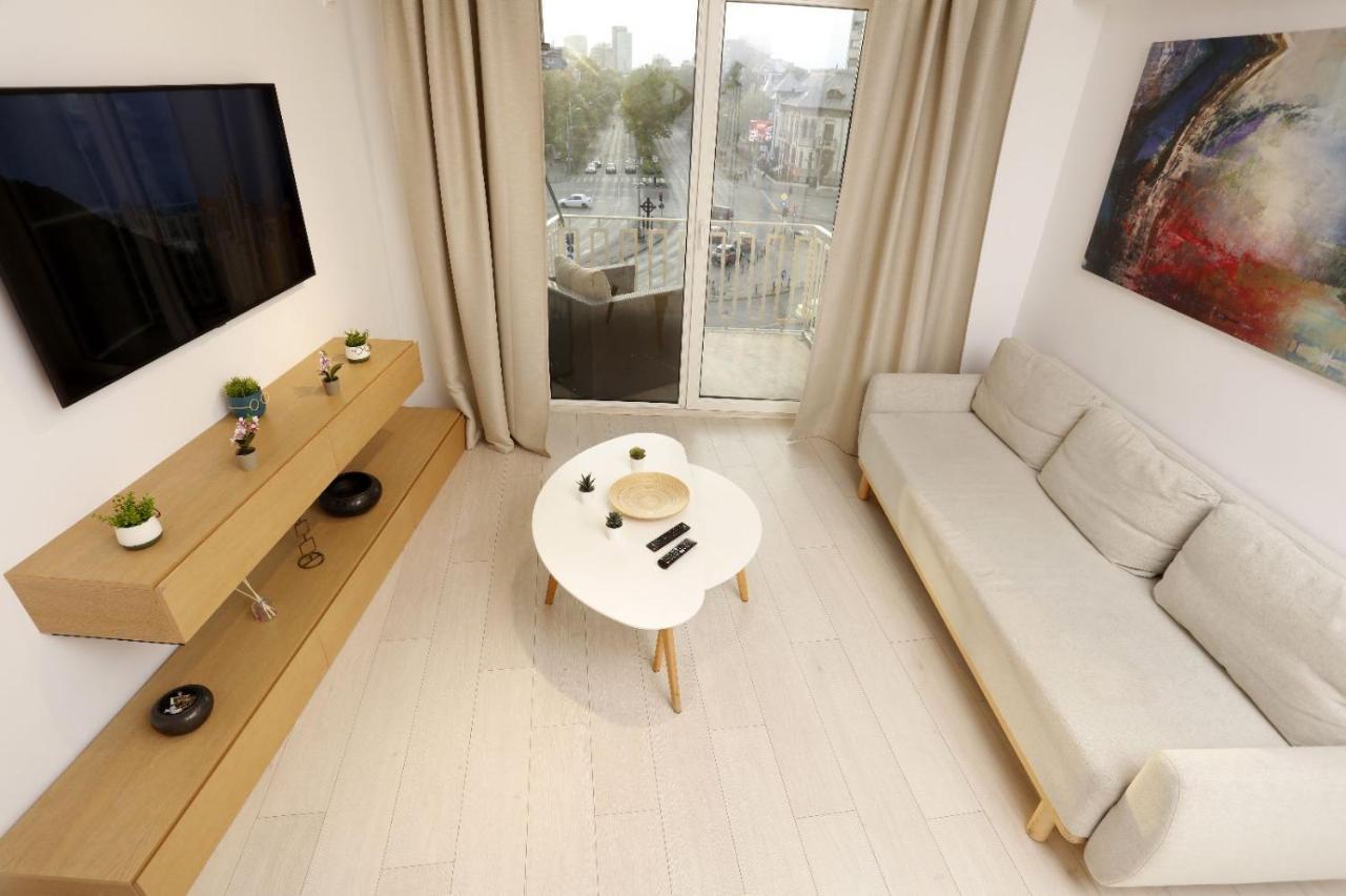 2 Bedroom Apartment With Amazing View In City Center Bukarest Exterior foto