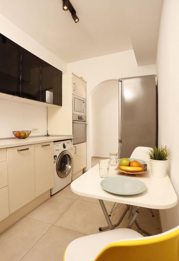 2 Bedroom Apartment With Amazing View In City Center Bukarest Exterior foto